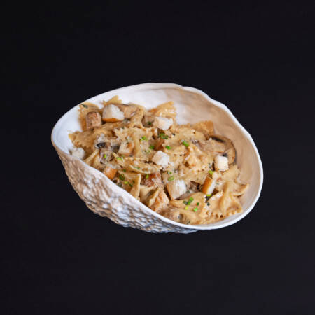 CHICKEN MUSHROOM FARFALLE