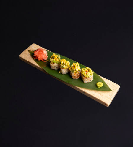 DYNAMITE CHICKEN ROLL | 4pcs/order